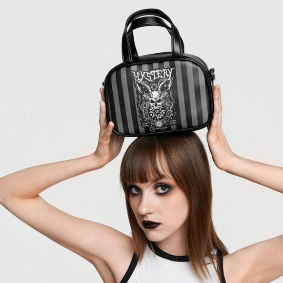 Goth crossbody bag - Picture 2 of 5